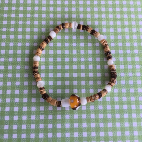 Mini mushroom 🍄 bracelet. - Picture 3 of 7